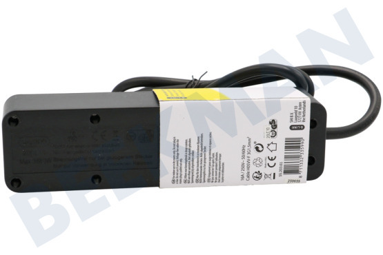 Q-Link Steckdosenleiste 3x 1,5 mm2. 1,5 Meter Schwarz, mit flachem Stecker